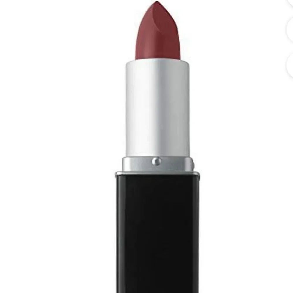MUA Make up Academy red lipstick